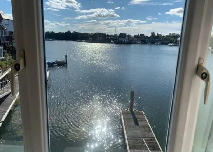 Abingdon House - 4 BR on the Marina