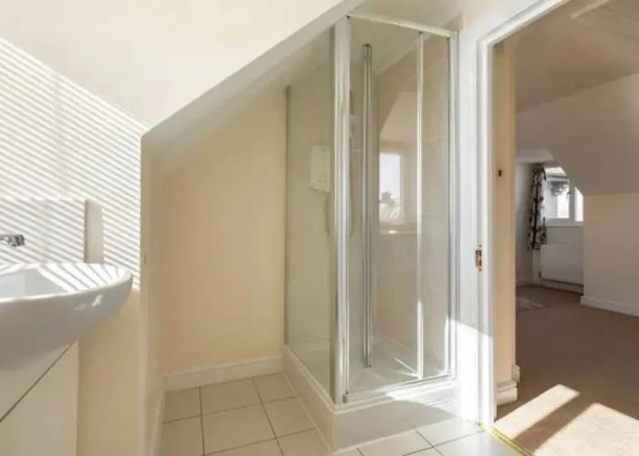Abingdon House - 4 BR on the Marina