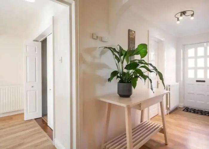Abingdon House - 4 BR on the Marina