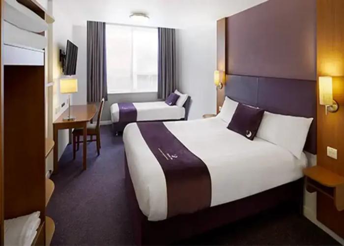 Premier Inn Ashford Central