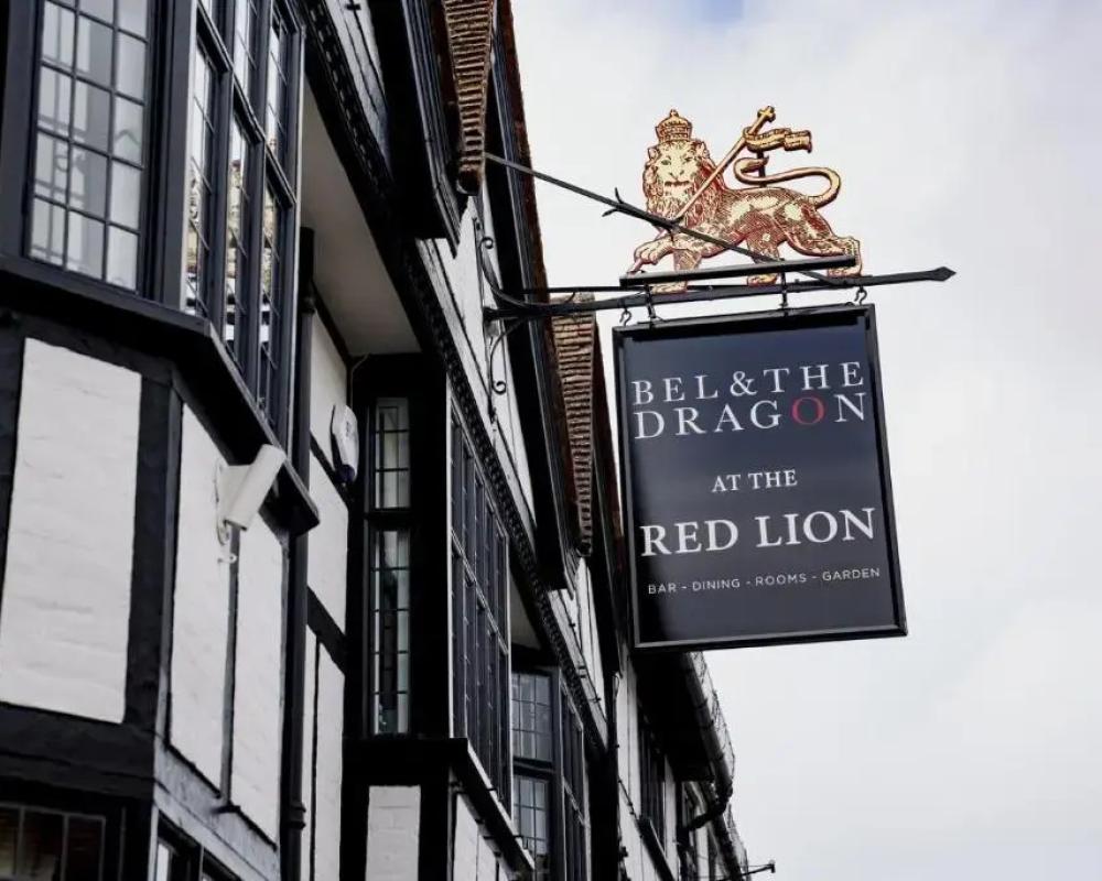 Bel & the Dragon at Red Lion Wendover