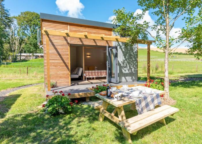 Sunset Cabins at The Oaks Woodland Retreat