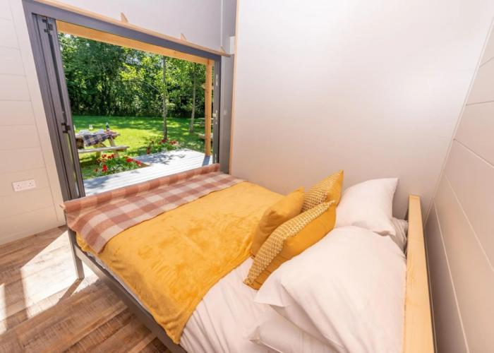 Sunset Cabins at The Oaks Woodland Retreat