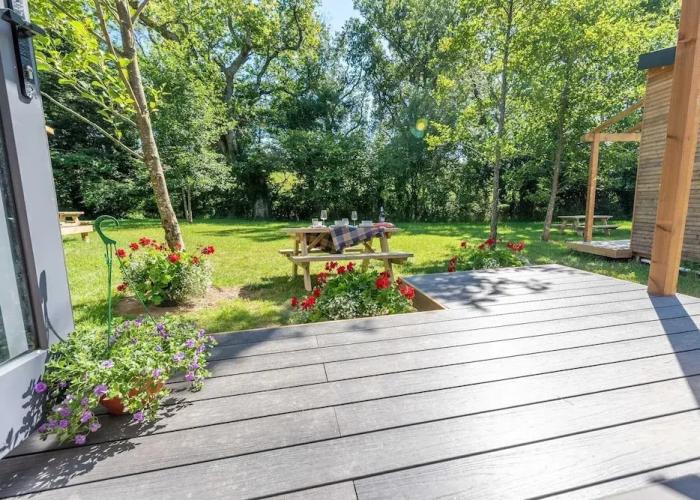 Sunset Cabins at The Oaks Woodland Retreat