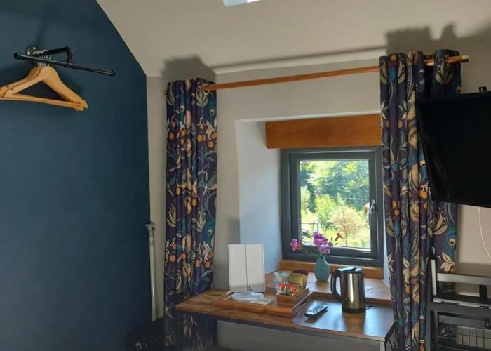 Longstone Bed and Breakfast