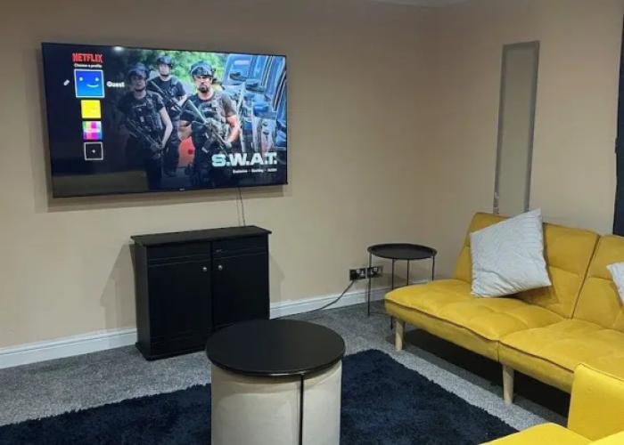 Cozy Basildon Retreat With 3 Bedrooms Free Parking