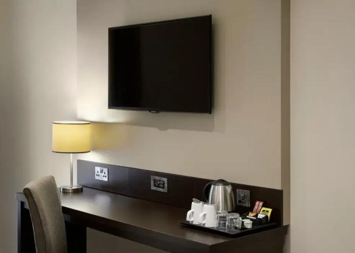 Premier Inn Basingstoke West