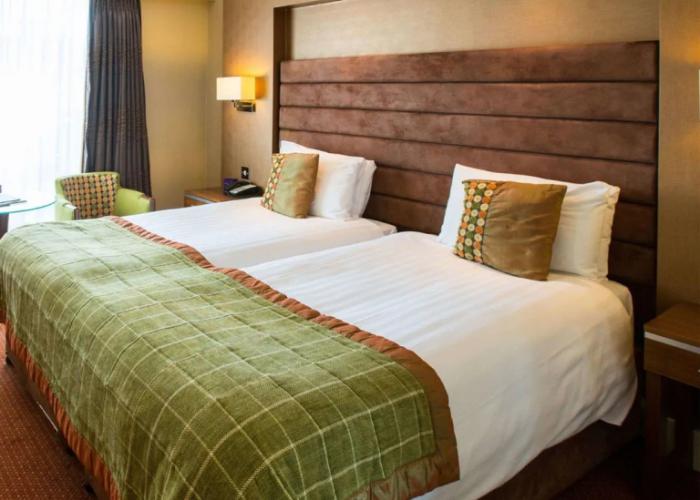 Hampshire Court Hotel & Spa