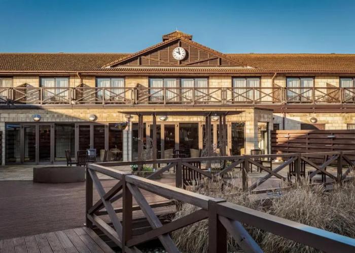 Hampshire Court Hotel & Spa