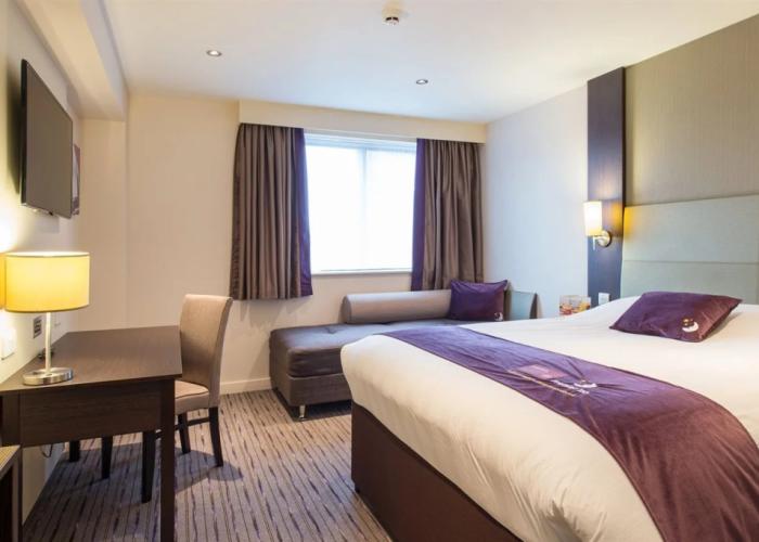 Premier Inn Basingstoke Town Centre Hotel