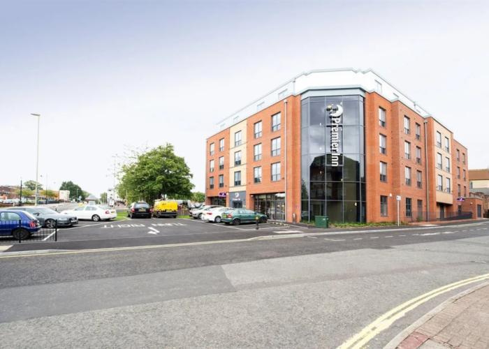 Premier Inn Basingstoke Town Centre Hotel