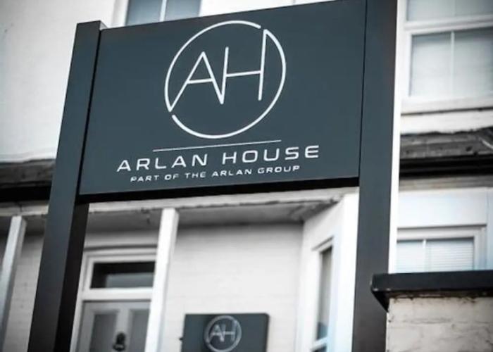 Arlan House Hotel