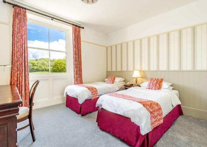 Best Western Limpley Stoke Hotel