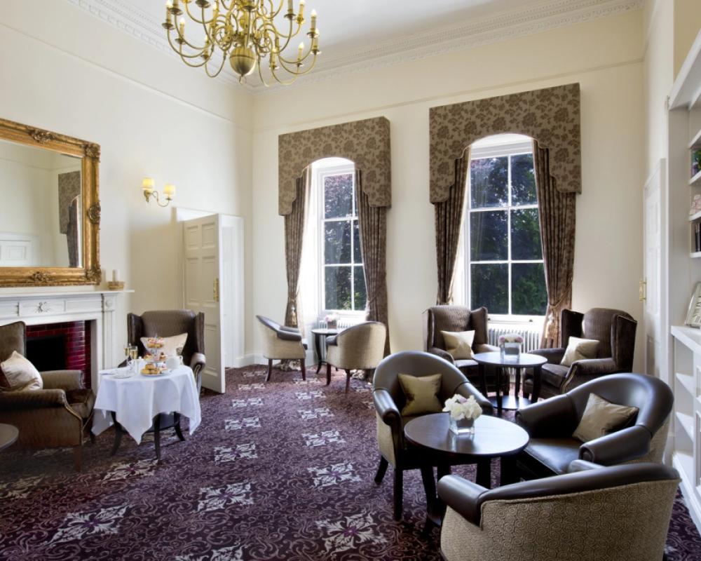 фото Bailbrook House