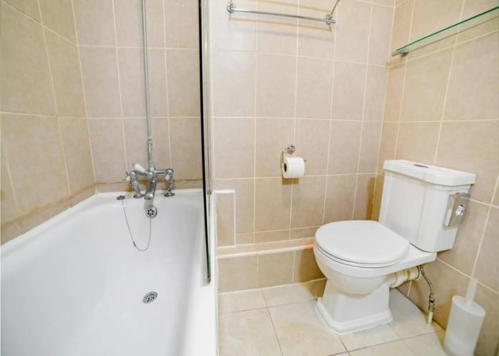OYO Bailbrook Lodge, Bath