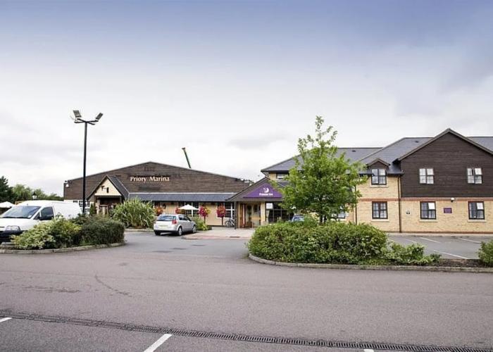 Premier Inn Bedford (Priory Marina)
