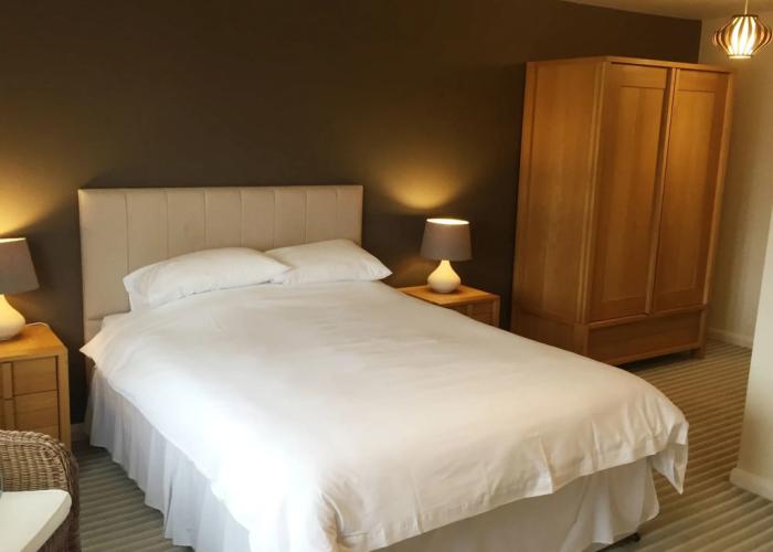 The Waterfront Inn