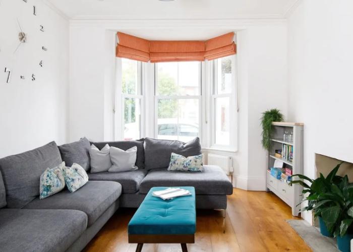 Lovely Seaside Villa Gardens 40 Metres to Beach