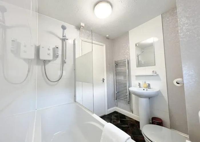 Taylor Close Holiday Home