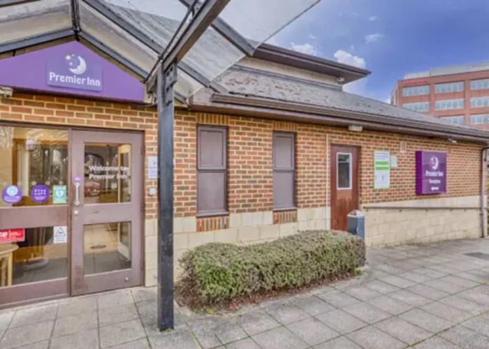 Premier Inn Bracknell Central Hotel