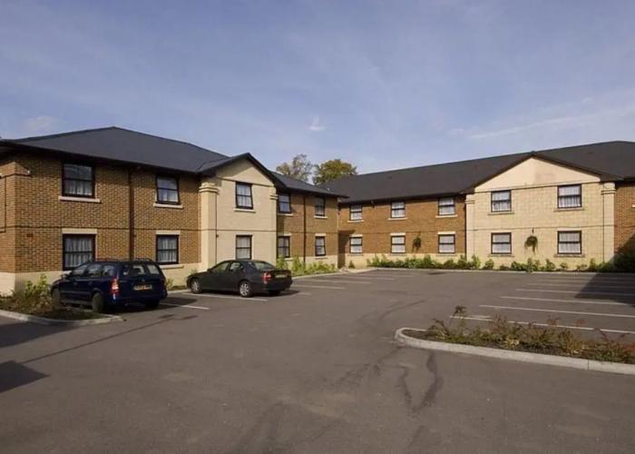 Premier Inn Bracknell Central Hotel