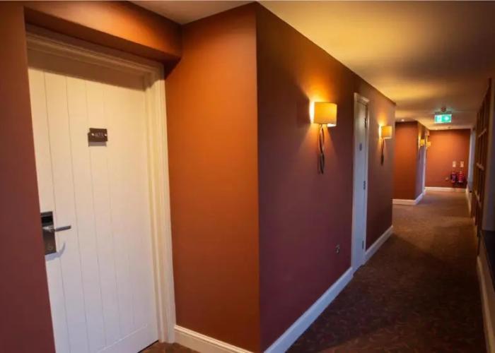 Stirrups Hotel