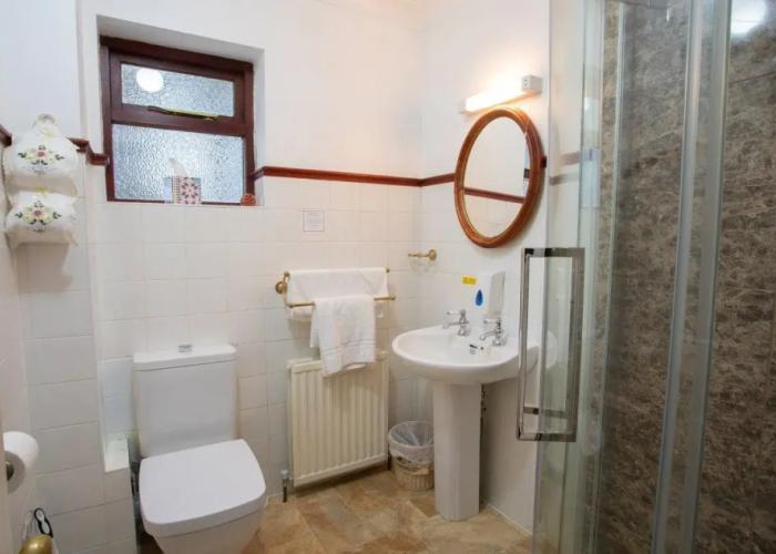 Fines Bayliwick Hotel