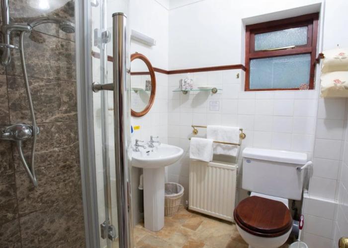 Fines Bayliwick Hotel