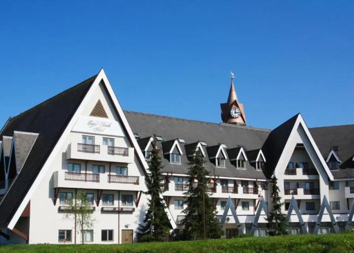 The Coppid Beech Hotel