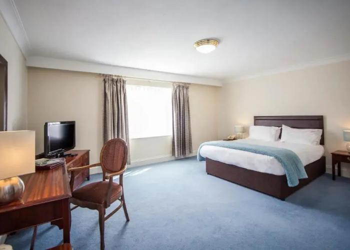 The Walnut Tree Hotel