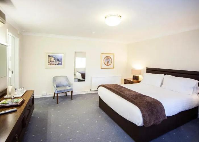 The Walnut Tree Hotel