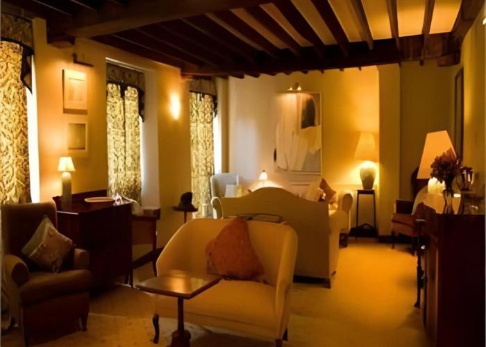 Combe House Hotel