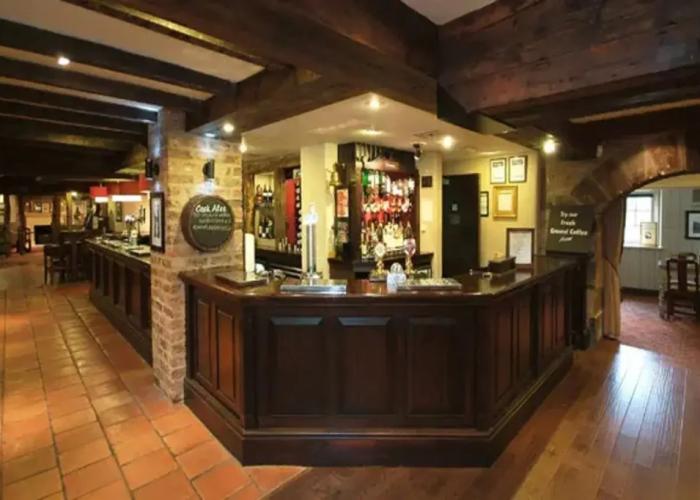 Premier Inn Huddersfield North