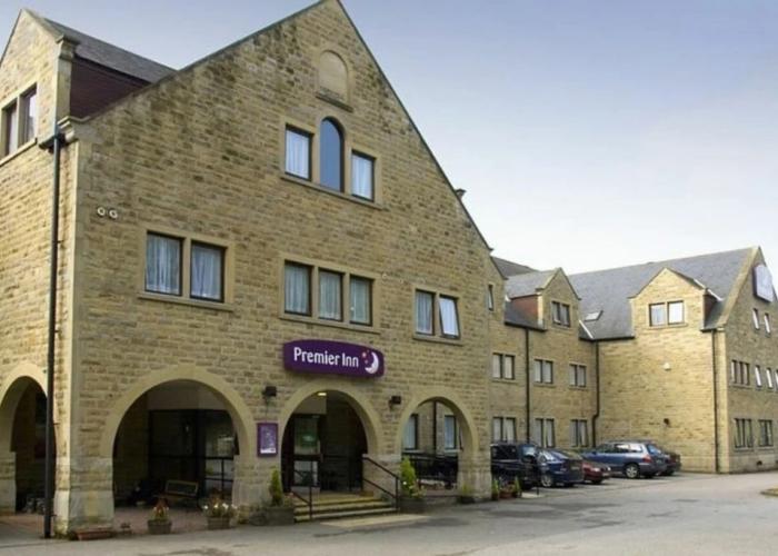 Premier Inn Huddersfield North