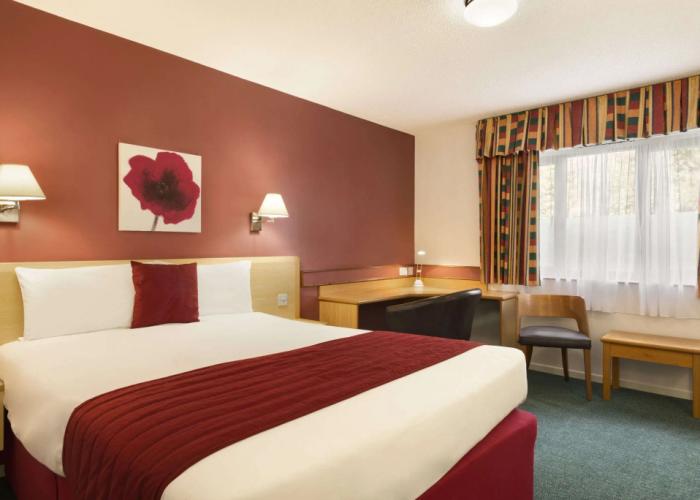 Days Inn by Wyndham Bradford M62
