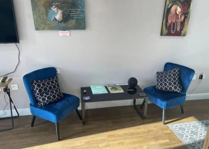 Immaculate 1-bed Studio With Outside Patio