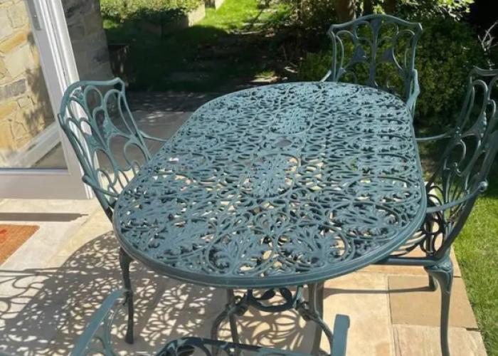 Immaculate 1-bed Studio With Outside Patio