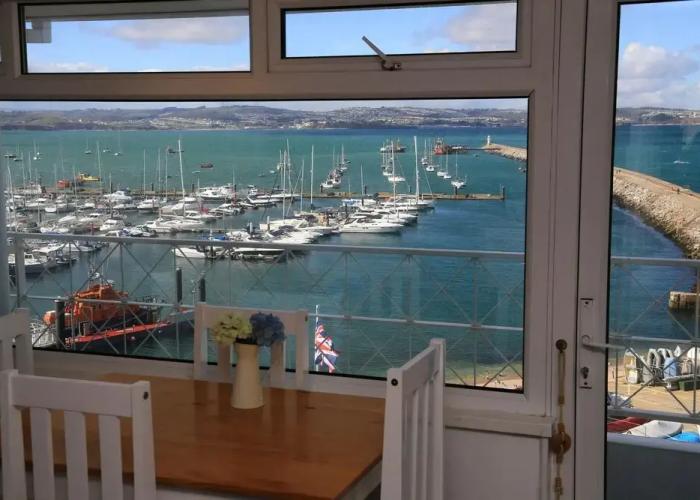 Devoncoast Seaview Apartments