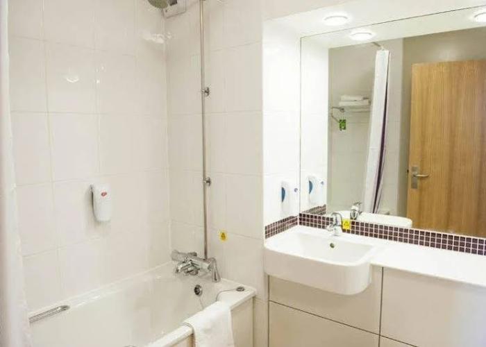 Premier Inn Bromsgrove Central Hotel