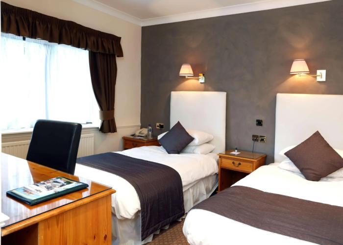 The Oaks Hotel