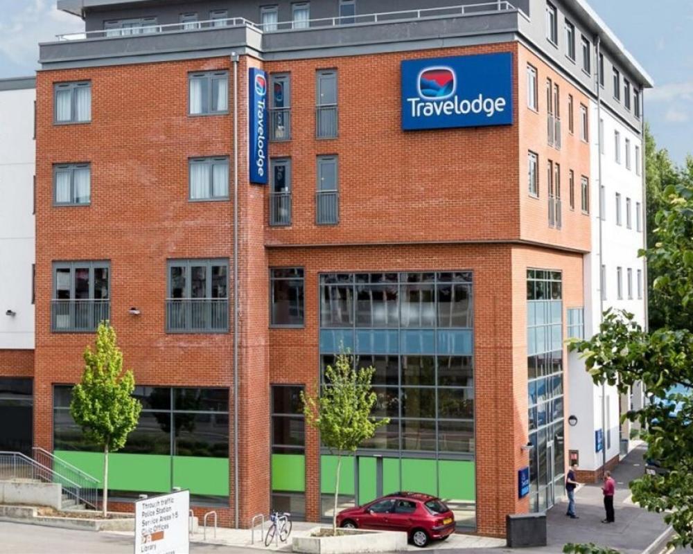 Travelodge Camberley Central