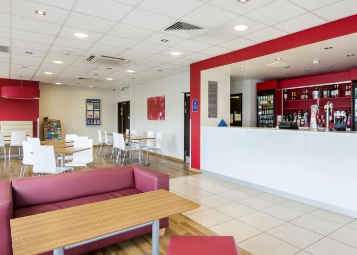 Travelodge Camberley Central