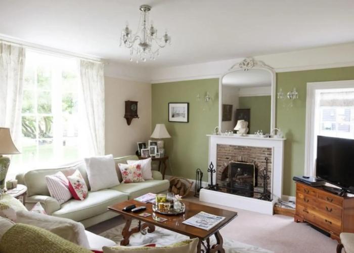 Goss Hall Bed & Breakfast