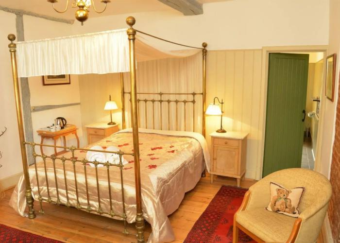 The Woolpack Hotel