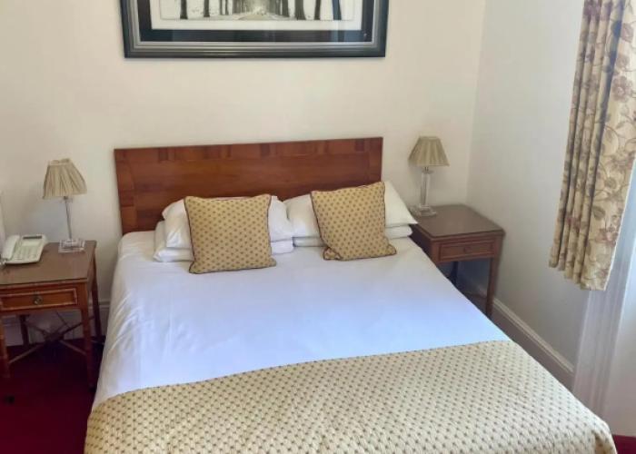 Canterbury Hotel