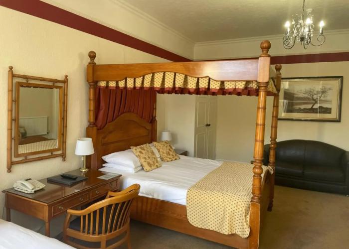 Canterbury Hotel