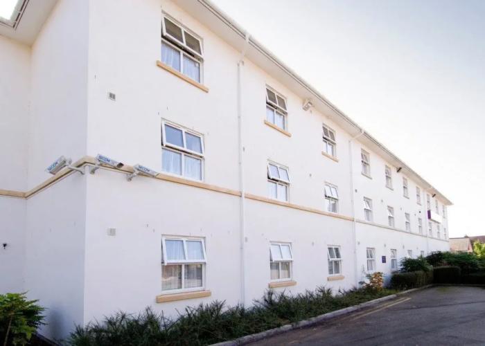 Premier Inn Cheltenham Central West/A40