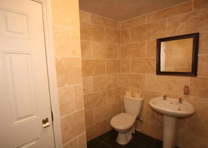 Central Studios Gloucester Road by Rooms Booked - Free Parking