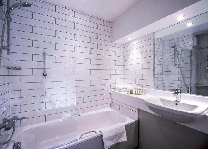 DoubleTree by Hilton Cheltenham-Cotswolds