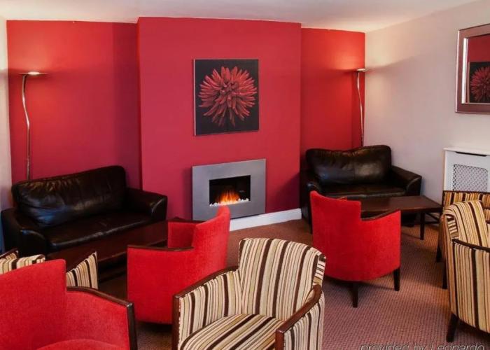 Clarence Court Hotel